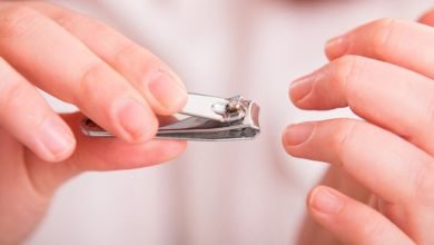 تقليم الأظافر يوم الجمعة